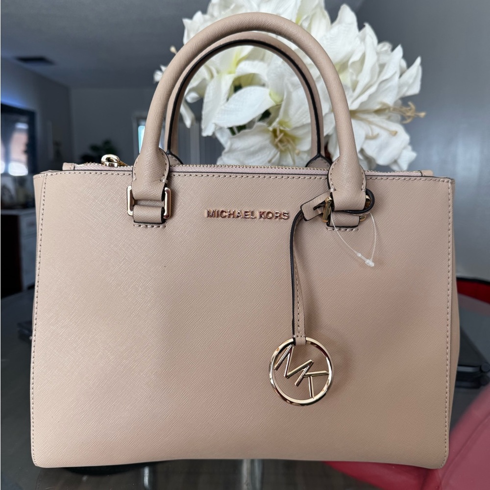 Michael Kors Leather Handbag